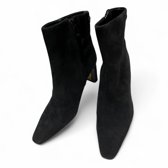 💚🌼NWOB SAM EDELMAN Black Ankle Boots with Gold Accents - Picture 1 of 8